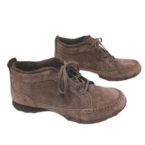 Skechers LEATHER SUEDE Chukka Lineage Shoes Sz 10 Brown COMFORT Fur Lined Flex